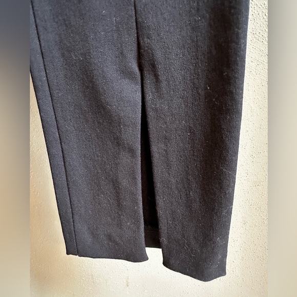 Babaton High-Rise Cigarette Pant w/Split Front Hem. Size 6. Color Black. - Picture 6 of 10
